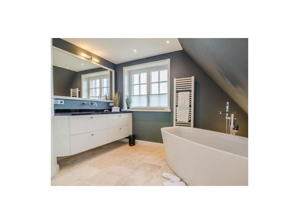 Ferienhaus In Sylt With 3 Bedrooms